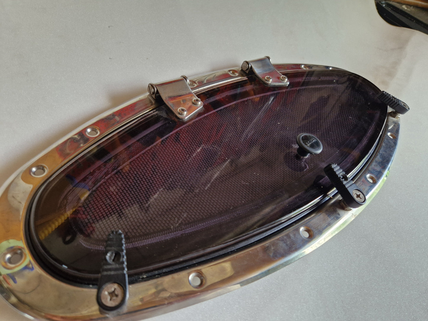 Zanzariere  per oblò BOMAR 140x410 mm Ellittiche REGAL/MANO MARINE