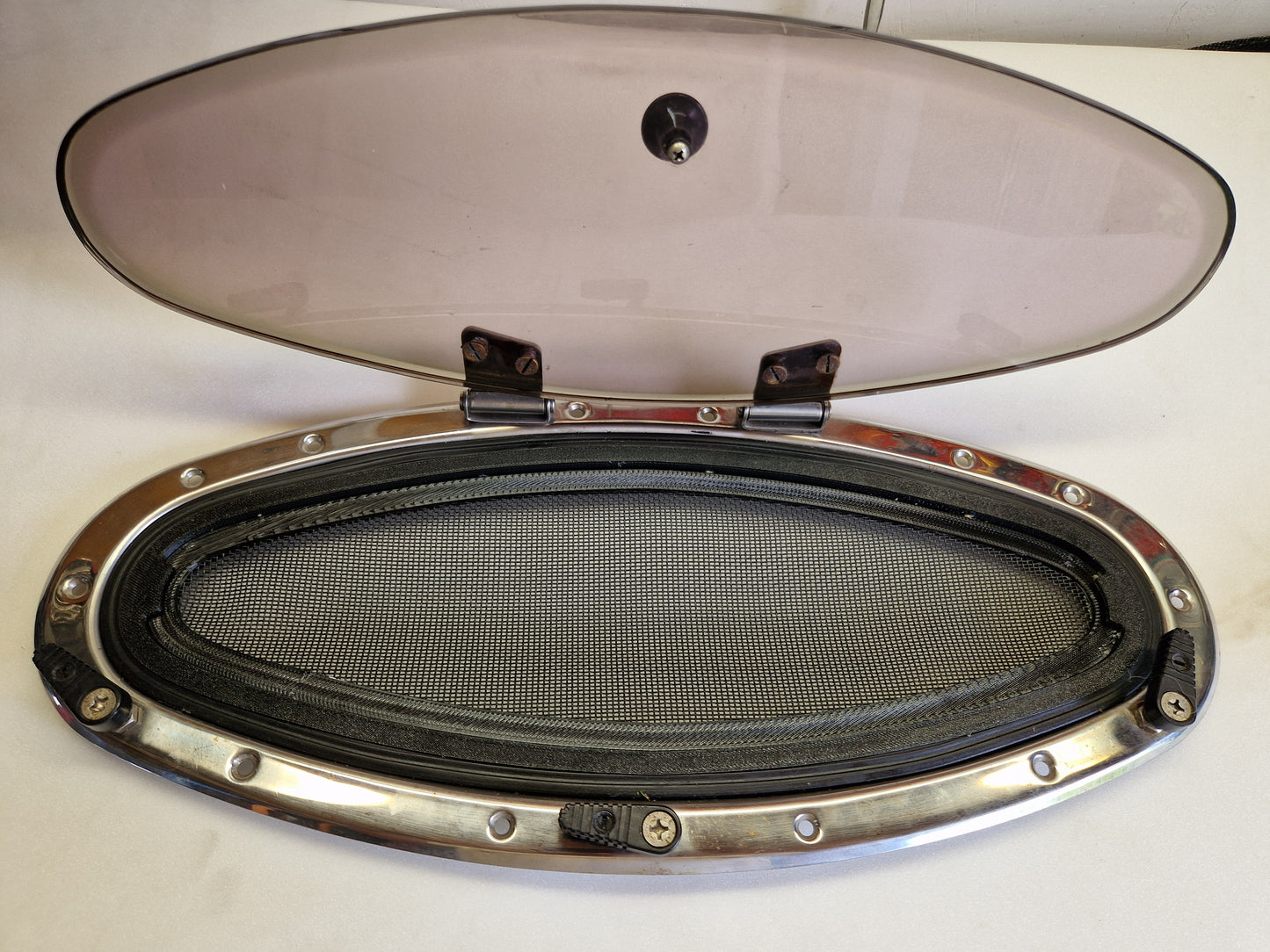 Zanzariere  per oblò BOMAR 140x410 mm Ellittiche REGAL/MANO MARINE